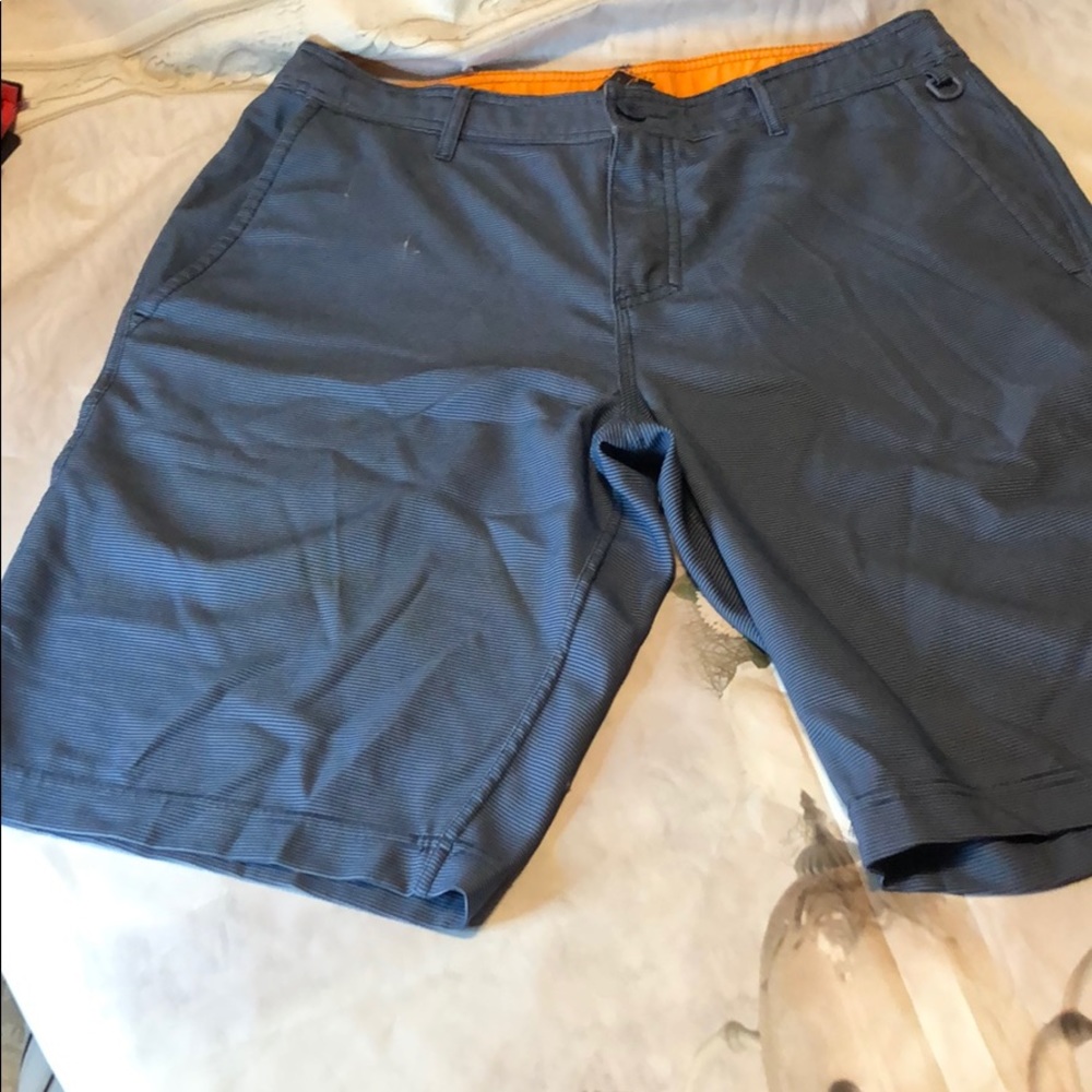 Used men’s shorts size S